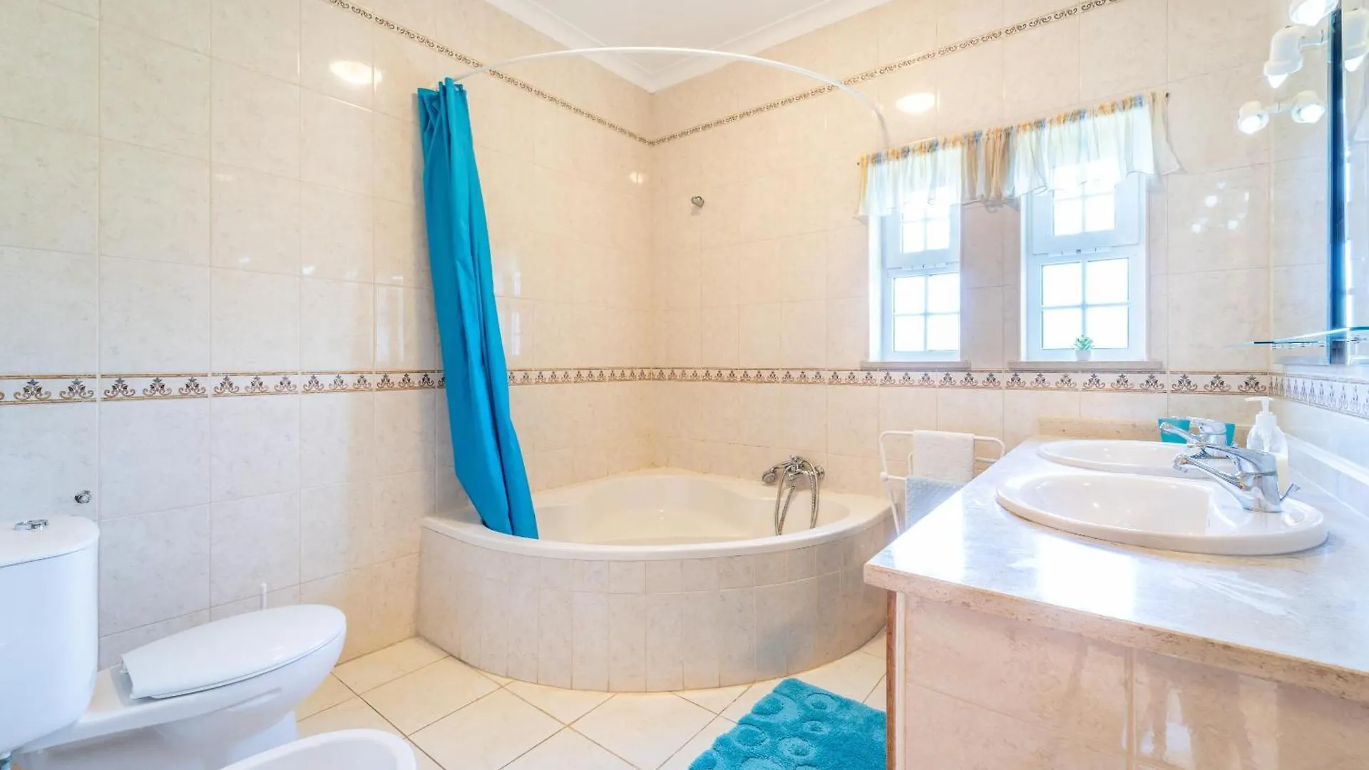 Villa Filomena Golf Paradise Guia