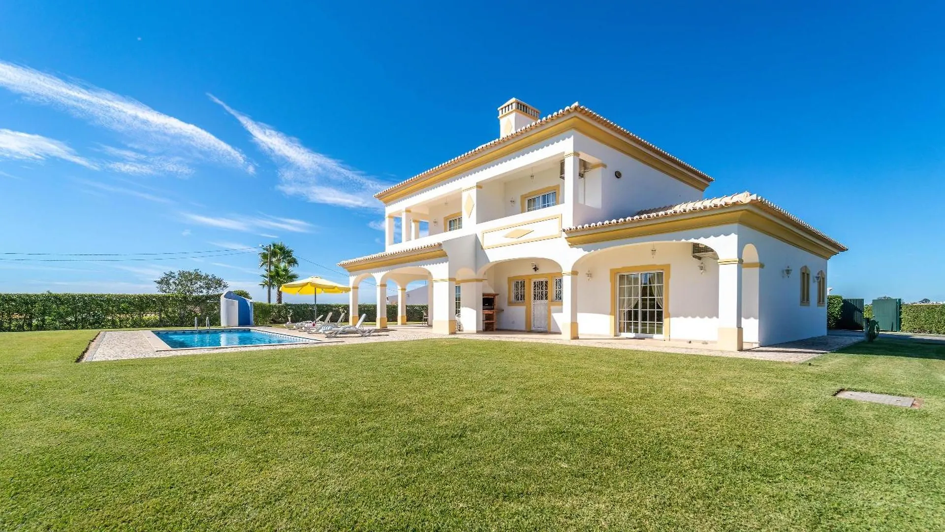 Filomena Golf Paradise Guia  Villa